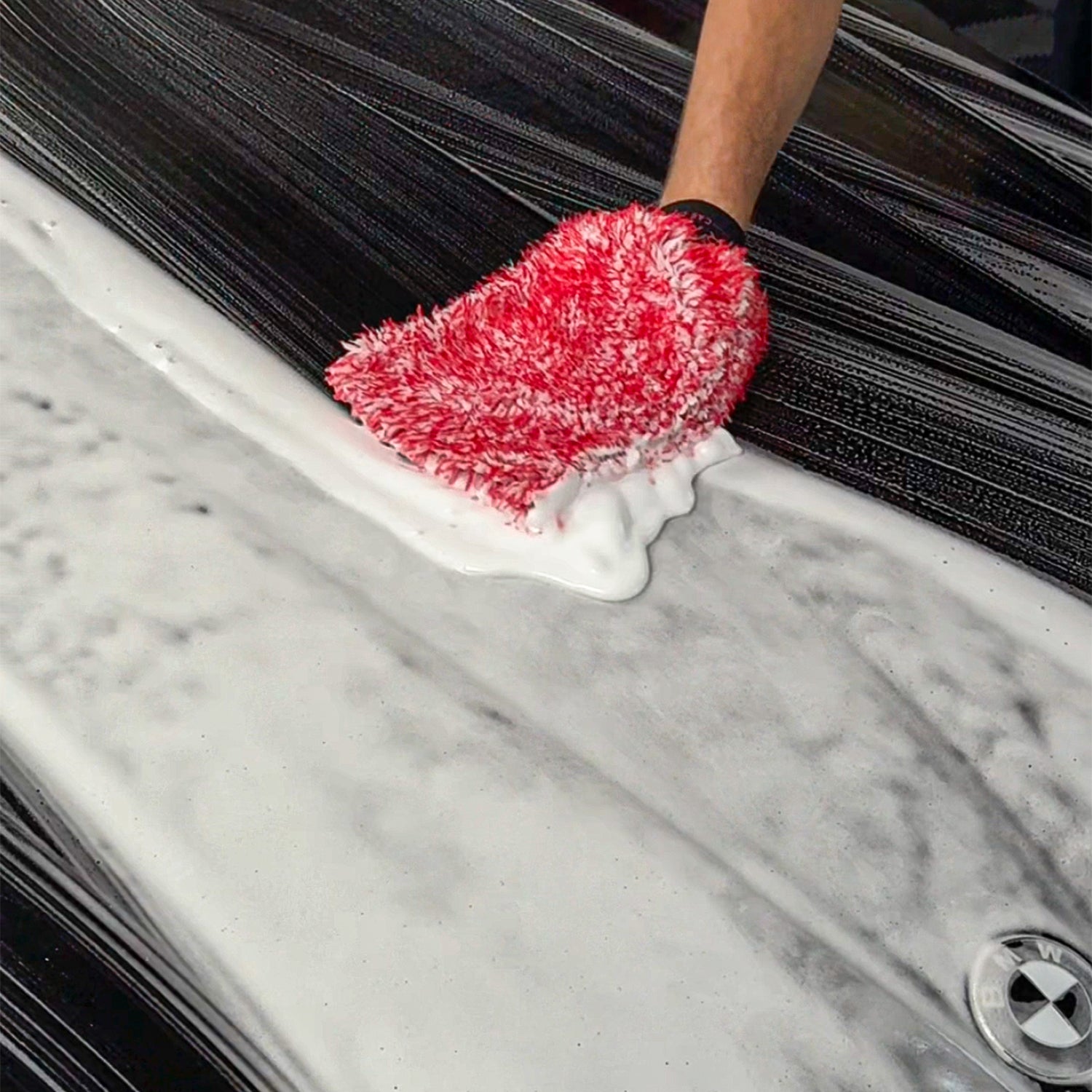 Mănușă Microfibră Auto – Spălare Delicată, Fără Zgârieturi